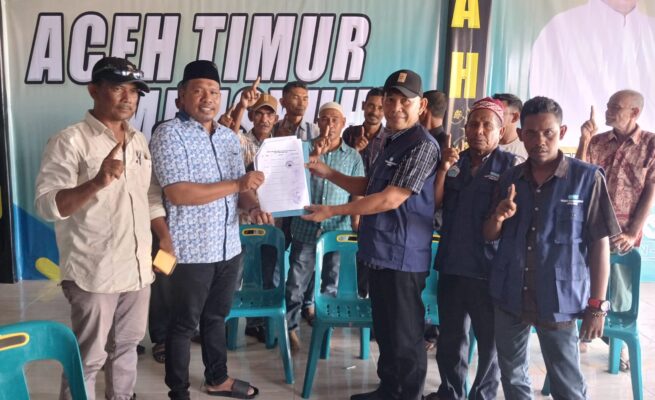 Puluhan Panglima Laot Kabupaten Aceh Timur menyatakan dukungan untuk Bakal Calon Bupati -Dan Wakil Bupati Aceh Timur, H. Sulaiman (Tole) dan Abdul Hamid (Apong) no urut 1.(ist)